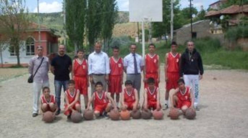 Kırıkkale'de 40 k&ouml;yde basketbol heyecanı başladı