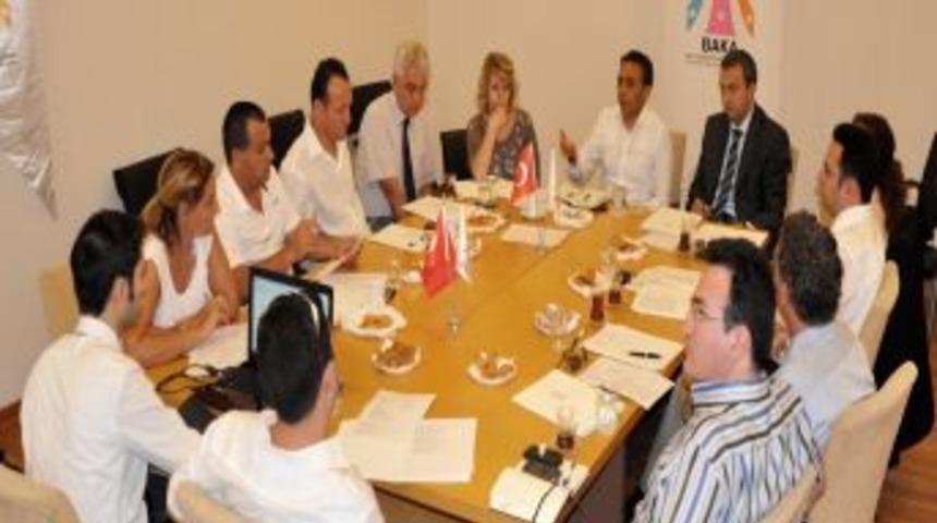 Arap tur operat&ouml;rleri Antalya&rsquo;da turizmi inceleyecek