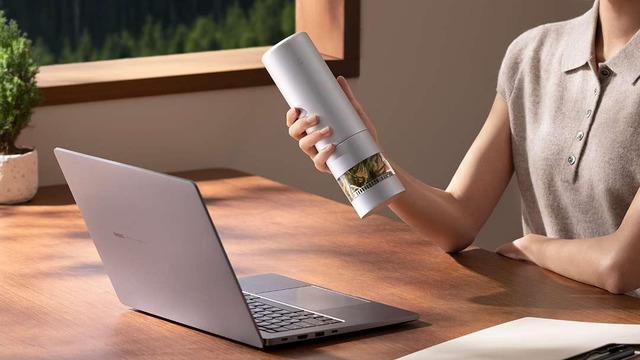 Xiaomi’den ters çevrilerek çay demleyen termos! İşte fiyatı