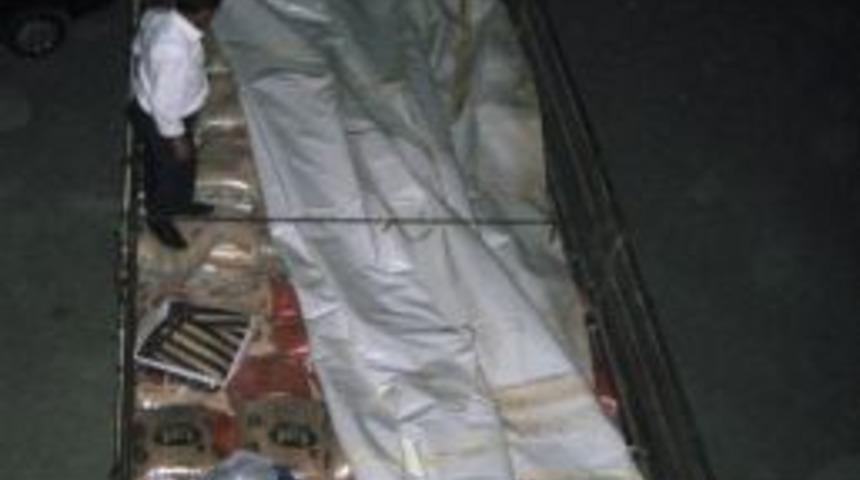 Kimse Yok Mu Derneği Adana'dan Van’a 1 TIR malzeme gönderdi