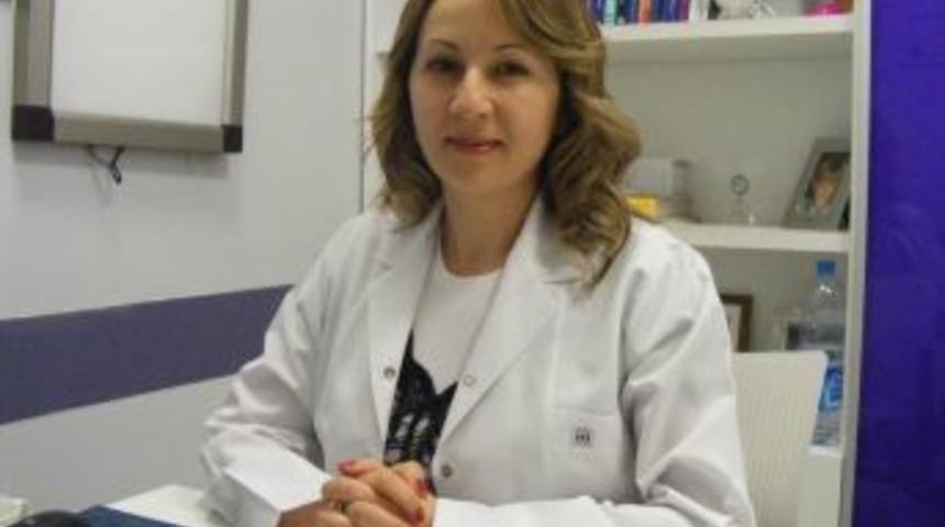 "Y&uuml;z felcine karşı soğuk havalarda sa&ccedil;ınızı kurutmadan dışarı &ccedil;ıkmayın"