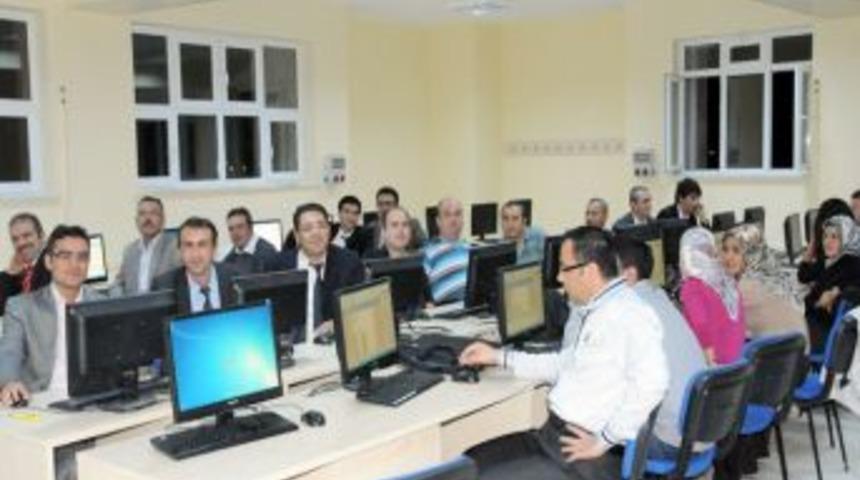 Rekt&ouml;r Prof. Dr. G&ouml;kmen: Karaman yazılım programlarında &ouml;nc&uuml; bir il olacak