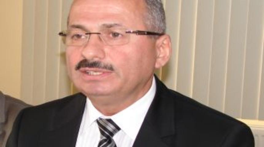 &lsquo;M&uuml;teahhitlik, m&uuml;hendislik ve mimarlık yasaları d&uuml;zenlenmeli&rsquo;