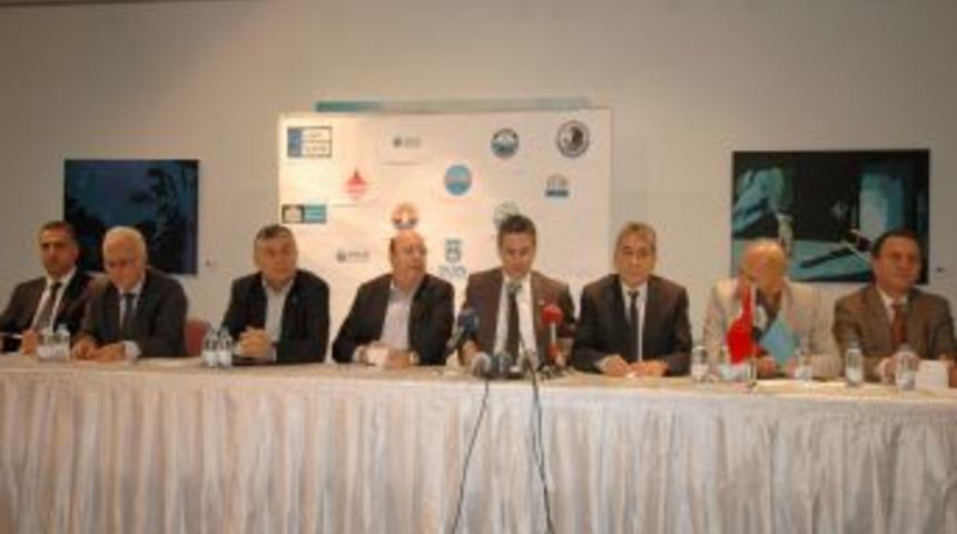 İstanbul'un CHP'li belediyelerinden Van'a yardım kampanyası