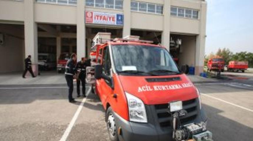 Bursa B&uuml;y&uuml;kşehir Belediyesi, Van'a arama kurtarma ekibi g&ouml;nderdi