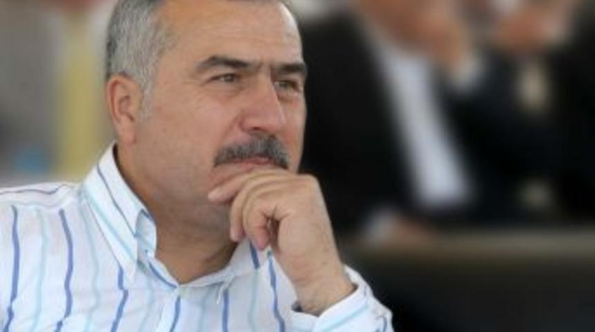 Demir: Toplumsal barış i&ccedil;in din g&ouml;revlilerine b&uuml;y&uuml;k sorumluluk d&uuml;ş&uuml;yor