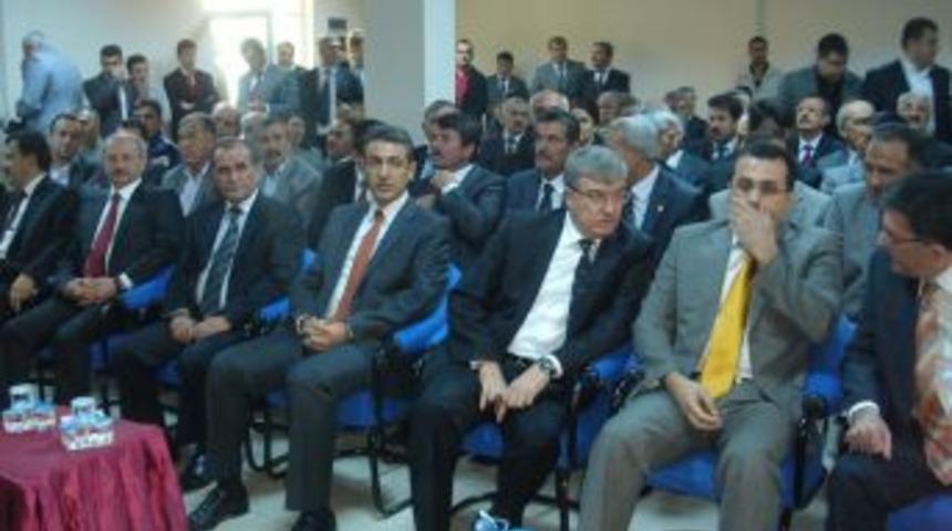 T&uuml;rkoğlu Meslek Y&uuml;ksek Okulu t&ouml;renle hizmete girdi