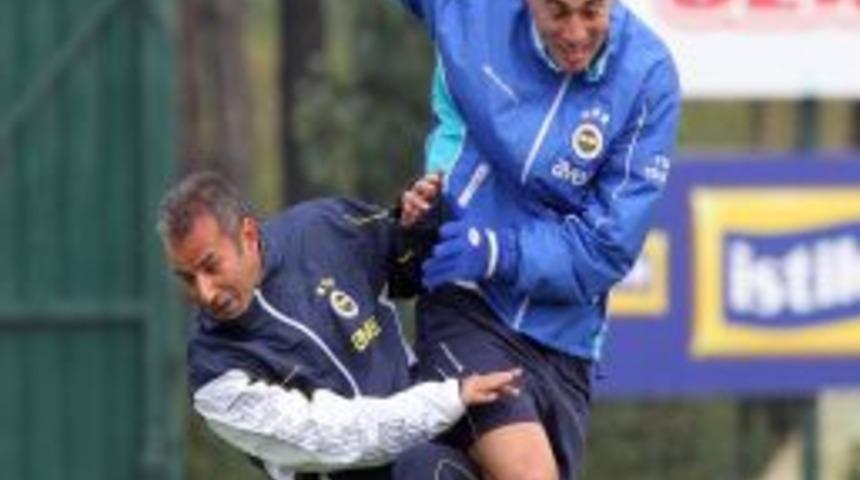 Fenerbah&ccedil;e'de derbi ma&ccedil;ı hazırlıkları başladı