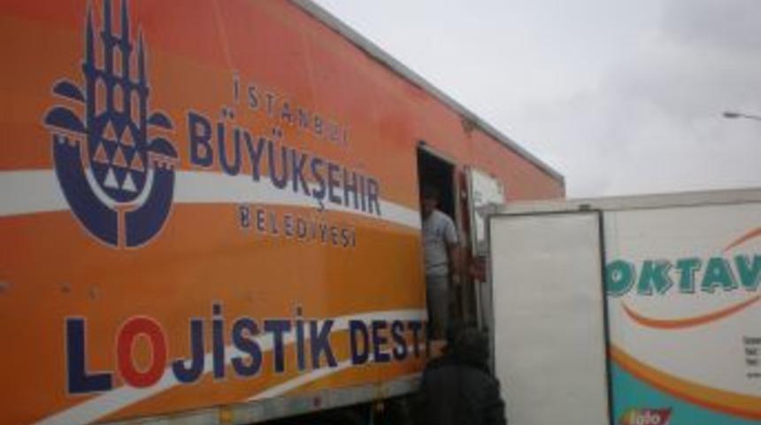 Depremzedeler i&ccedil;in hazırlanan yardım TIR'ları yola &ccedil;ıktı