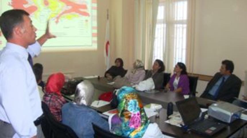 Sağlık personeli, doğal afetlere karşı eğitildi