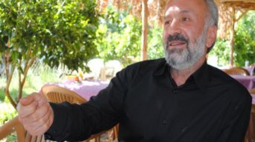 Cemal Kuru: K&ouml;ylerimizde ilahi eşliğinde d&uuml;ğ&uuml;n yapma geleneği arttı