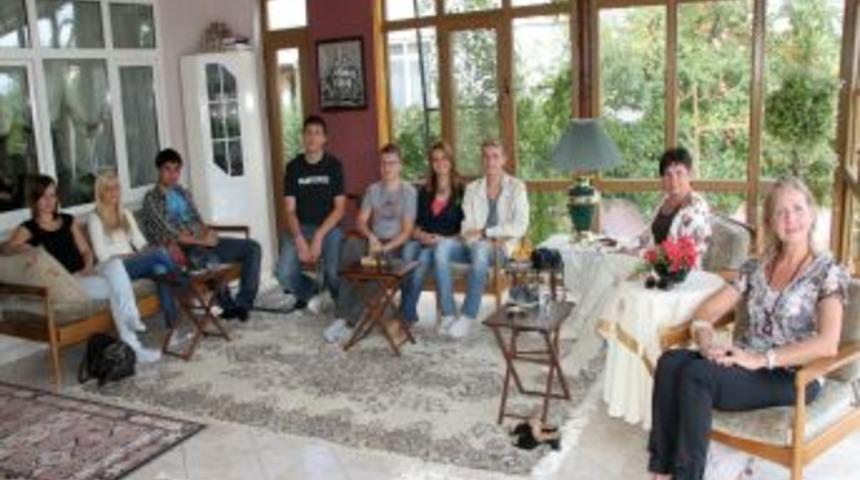 Avusturyalı gen&ccedil;ler, Erzincan'da T&uuml;rk k&uuml;lt&uuml;r&uuml;n&uuml; tanıdı