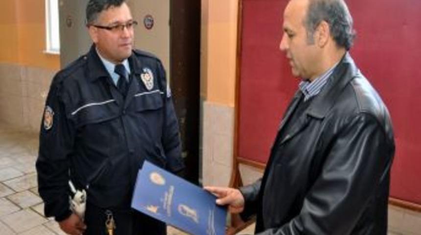 K&uuml;tahya İl Emniyet M&uuml;d&uuml;rl&uuml;ğ&uuml;'nde ayın polisi Erdal Vural se&ccedil;ildi