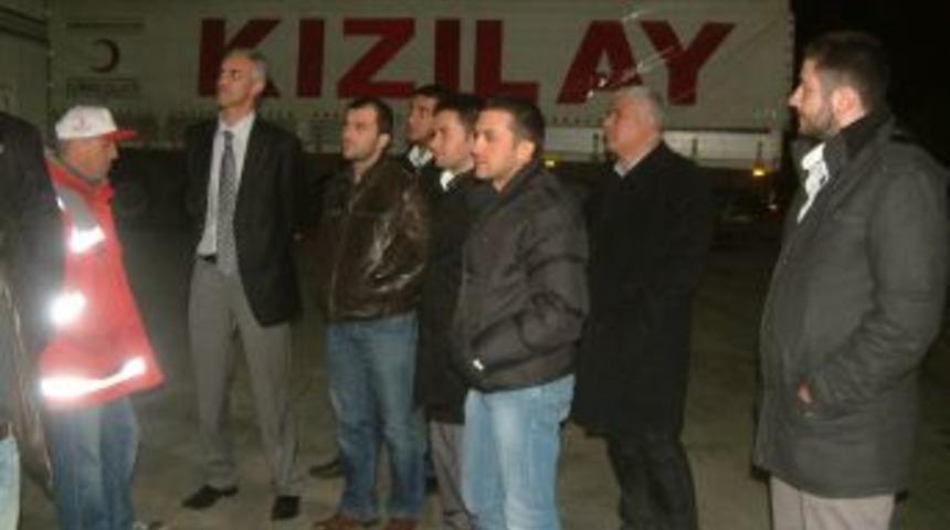 D&uuml;zce&rsquo;den deprem b&ouml;lgesine 3 bin 381 &ccedil;adır g&ouml;nderildi