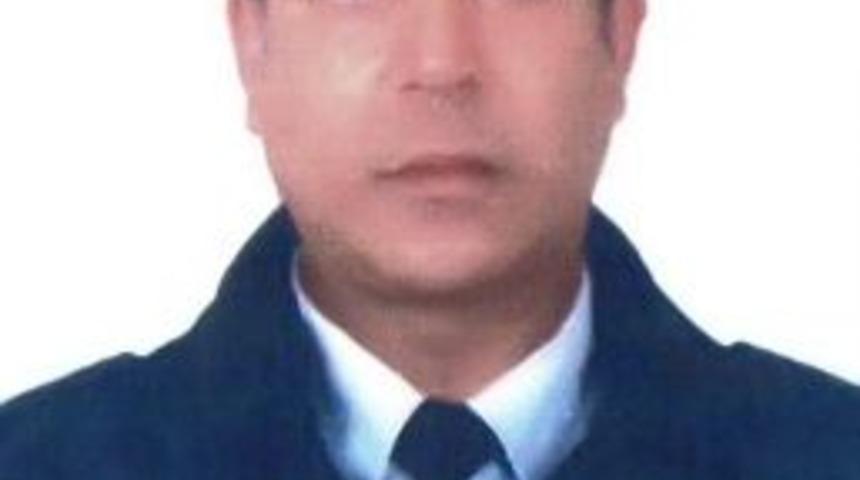 Polis memuru g&ouml;ğ&uuml;s ağrısı şikayetiyle gittiği hastanede hayatını kaybetti