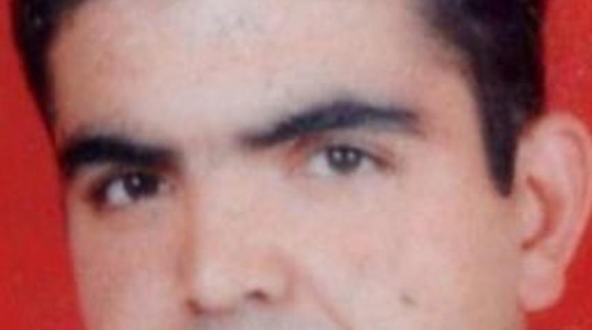 Şarampole yuvarlanan TIR'ın s&uuml;r&uuml;c&uuml;s&uuml; &ouml;ld&uuml;