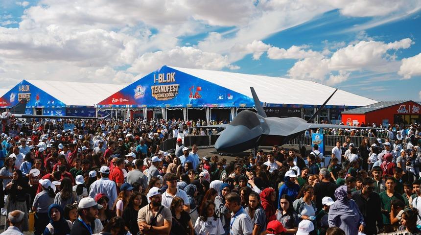 TEKNOFEST G&uuml;neydoğu Şanlıurfa'da başladı! Başkan G&uuml;lpınar: "Tarihle teknoloji aynı sahnede buluşuyor"