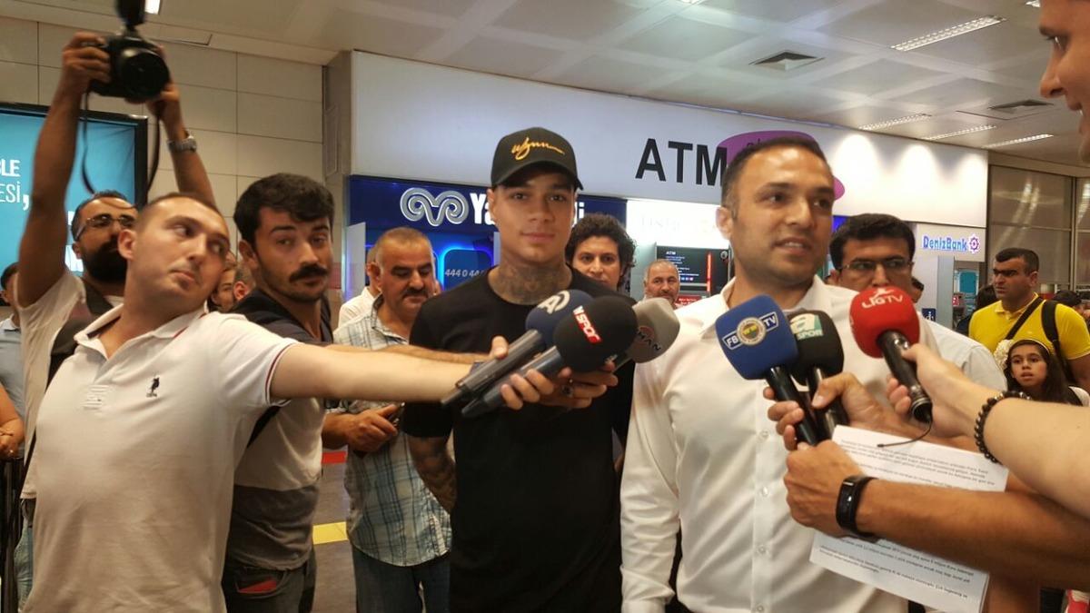Fenerbahçe nin eski yıldızından acı itiraf! "9 ay boyunca cehennemi yaşadım!" 4