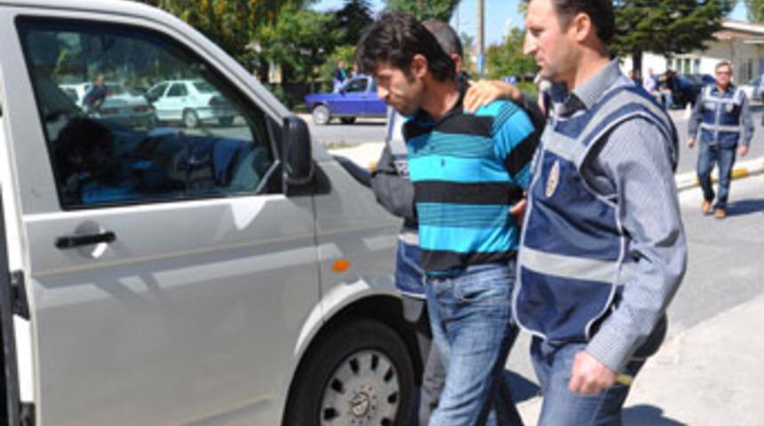 &Ouml;ld&uuml;rd&uuml;ğ&uuml; yaşlı kadının cenazesine gitmiş