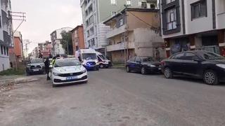Kars'ta motosikletli saldırgan dehşeti: 1'i kadın 2 kişi silahla yaralandı