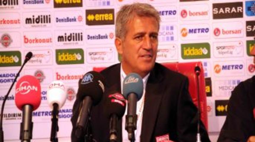 Samsunspor Teknik Direkt&ouml;r&uuml; Vlademir Petkovi&ccedil;: M&uuml;cadele var sonu&ccedil; yok
