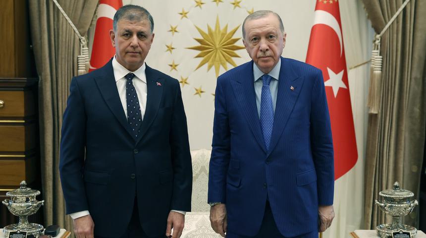 Cumhurbaşkanı Erdoğan, İzmir B&uuml;y&uuml;kşehir Belediye Başkanı Tugay'ı kabul etti