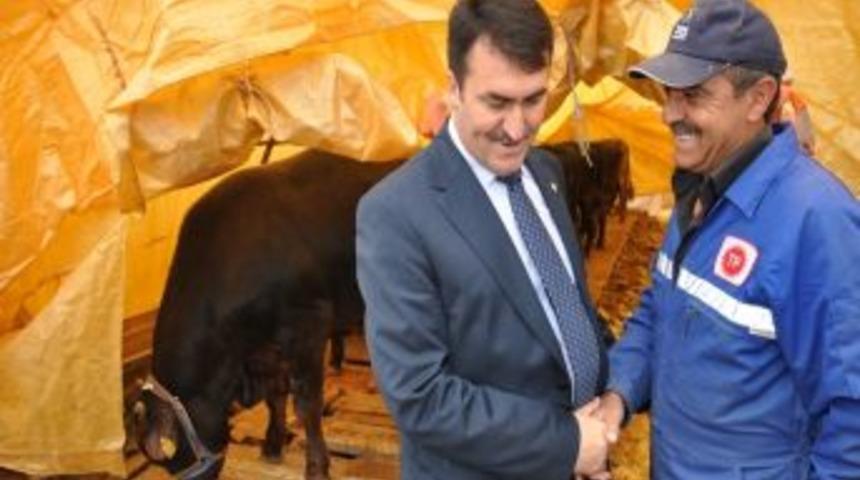 Başkan D&uuml;ndar, pazar yerlerini denetledi