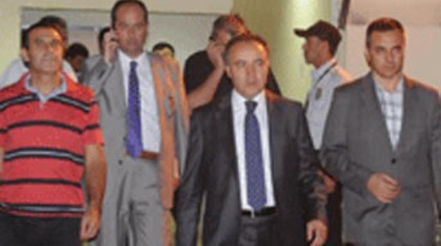 Jandarma ekibine silahlı saldırı