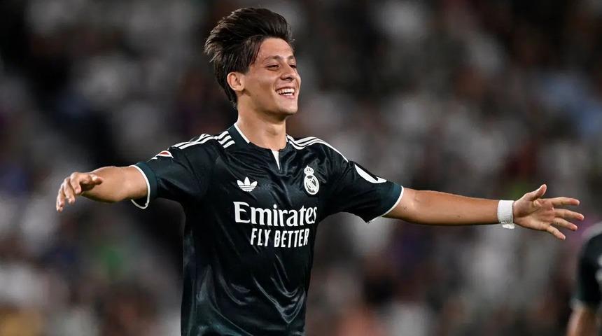Real Madrid'de Arda G&uuml;ler yine başardı! B&uuml;y&uuml;k gurur