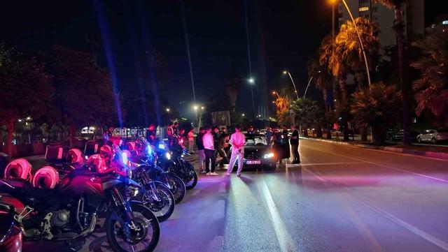 Adana da gece boyu sürdü! Tek tek yakalandılar 6