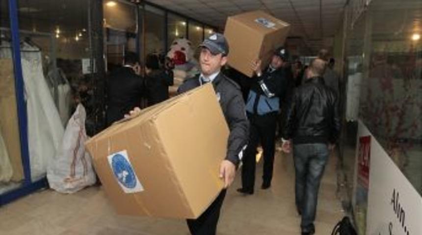 Van&rsquo;a yardım tırları Ey&uuml;p&rsquo;ten yola &ccedil;ıktı