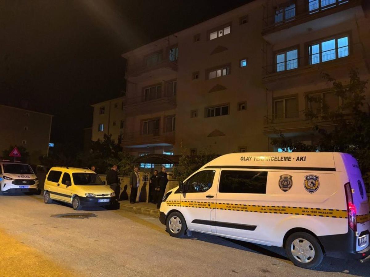 Erzincan’da 4. kattan düşen 77 yaşındaki kadın hayatını kaybetti 1