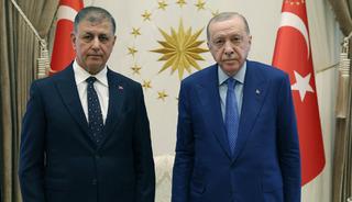 Erdoğan'la g&ouml;r&uuml;şm&uuml;şt&uuml;! Cemil Tugay'ın AK Parti'ye ge&ccedil;işi i&ccedil;in tarih verdi