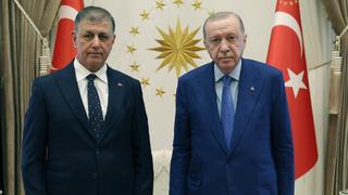 Erdoğan'la görüşmüştü! Cemil Tugay AK Parti'ye mi geçecek?