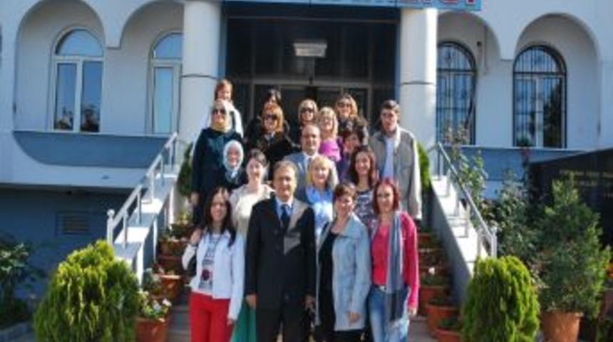 Avrupalı misafirler, &Ouml;zel Erkul Tunag&uuml;r İlk&ouml;ğretim Okulu'na hayran kaldı