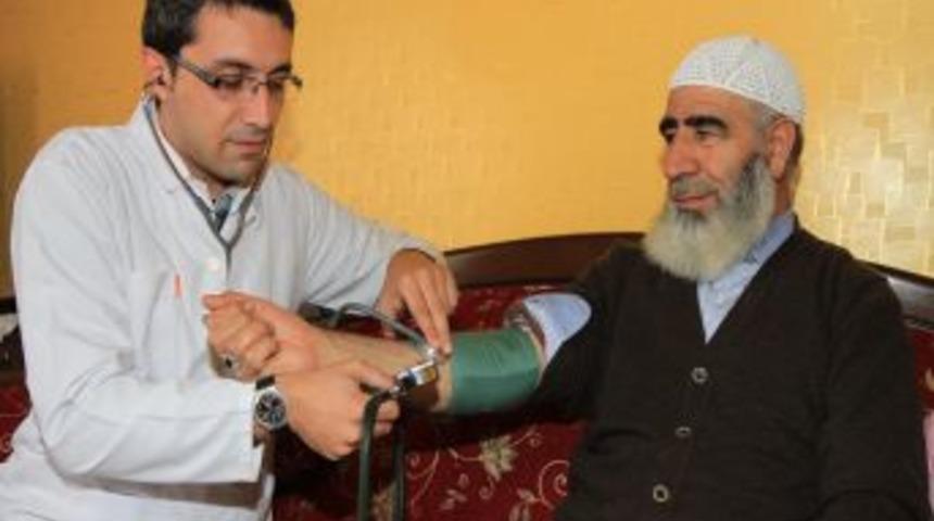 Sultangazi Belediyesi yaşlılar i&ccedil;in bakım elemanı yetiştirecek