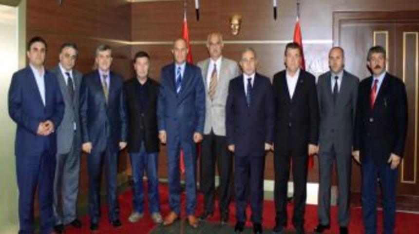 Sakaryalı STK'lar Vanlı depremzedeler i&ccedil;in tek y&uuml;rek oldu