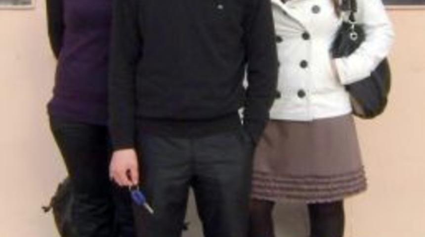 Depremde &ouml;len Alime &ouml;ğretmen, bayram i&ccedil;in gidiş d&ouml;n&uuml;ş u&ccedil;ak bileti almış