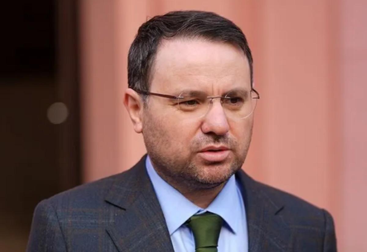 41 hisse senedinde manip&uuml;latif işlem... Bakan G&uuml;rlek ten fon soruşturması a&ccedil;ıklaması 2
