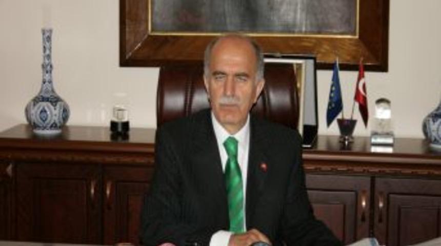 Bursa'dan 122 kişinin &ccedil;alışmalara katıldığı Van&rsquo;a yardım yağıyor