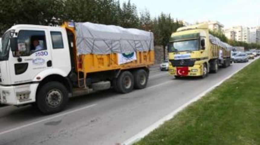 Nil&uuml;fer, Van&rsquo;daki 7.2&rsquo;lik acıya seyirci kalmadı