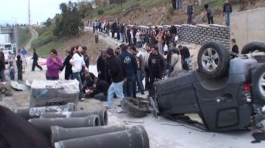 Bağlantı yolunda can pazarı: 5 yaralı