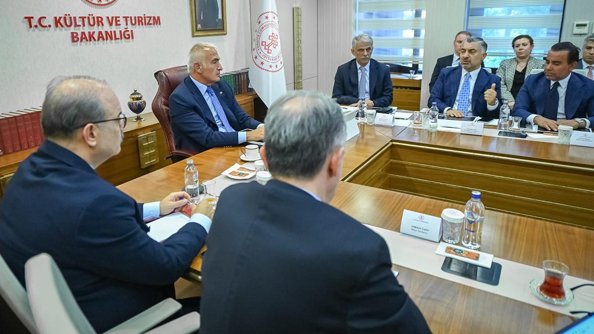 M&uuml;zelerde yeni d&ouml;nem başlıyor! T.C. kimlik kartları M&uuml;zekart olacak 3