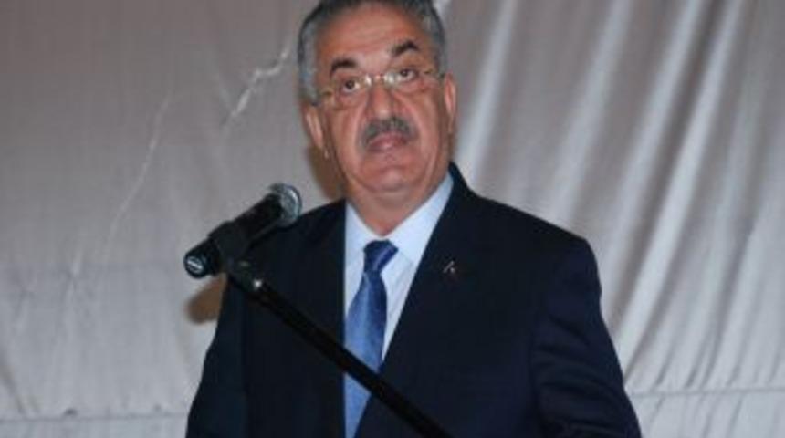 Bakan Yazıcı: &Uuml;niversiteler, toplumsal ilerlemenin lokomotifidir