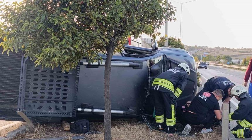 4 yaşındaki &ccedil;ocukla arabayı ka&ccedil;ırdı, &ouml;n&uuml;ne gelene &ccedil;arptı! Tekirdağ sokaklarında polis kovalamacası