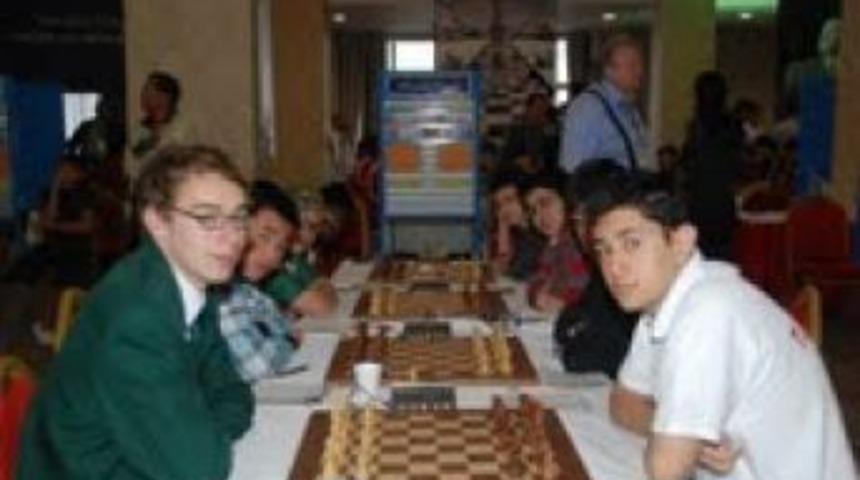 Satran&ccedil; Olimpiyatı&rsquo;nda ilk tur ge&ccedil;ildi