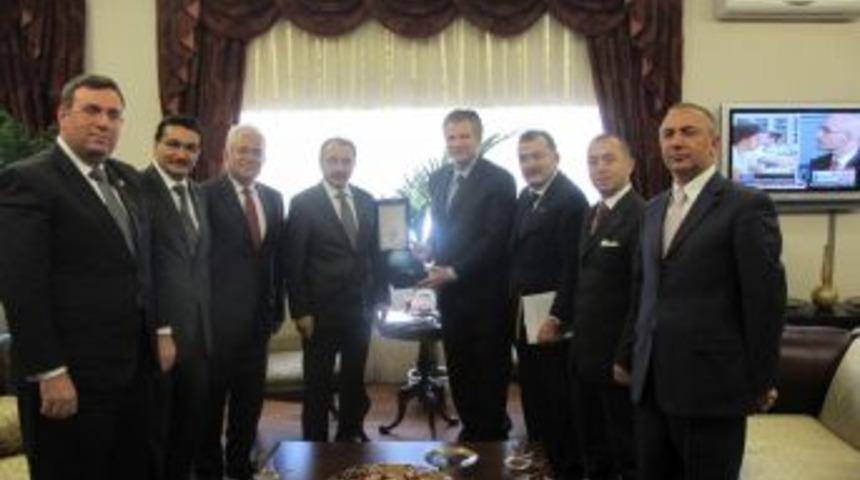 Avrupalı işadamları, eğitim problemini Bakan Din&ccedil;er&rsquo;e aktardı