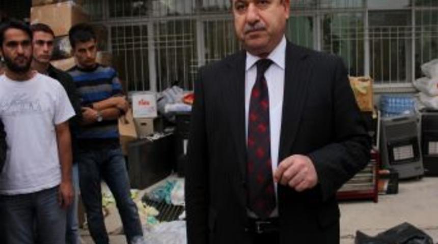 Siirt &Uuml;niversitesi &ouml;ğrencilerinin yardım kamyonu yola &ccedil;ıktı