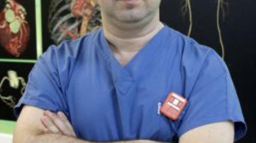 Tıkalı bacak damarları ameliyatsız a&ccedil;ıldı