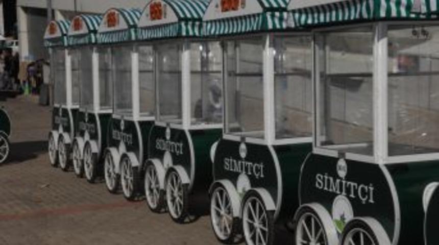 Bursa'da simit arabaları kent mimarisine uygun hale getiriliyor